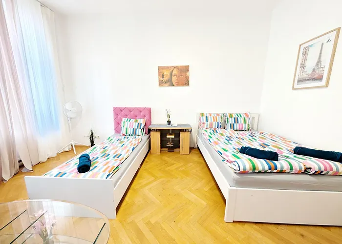Cozy In Lugner Area *