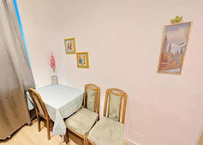 Cozy In Lugner Area Відень